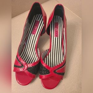 Size 12 Pleaser Pumps in Red and Black